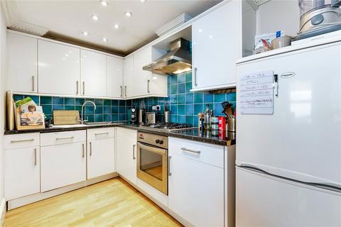 2 bedroom mews for sale, London SW11