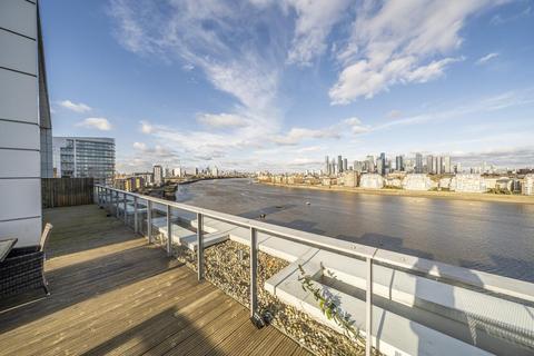 2 bedroom penthouse for sale, Dowell Street, Greenwich