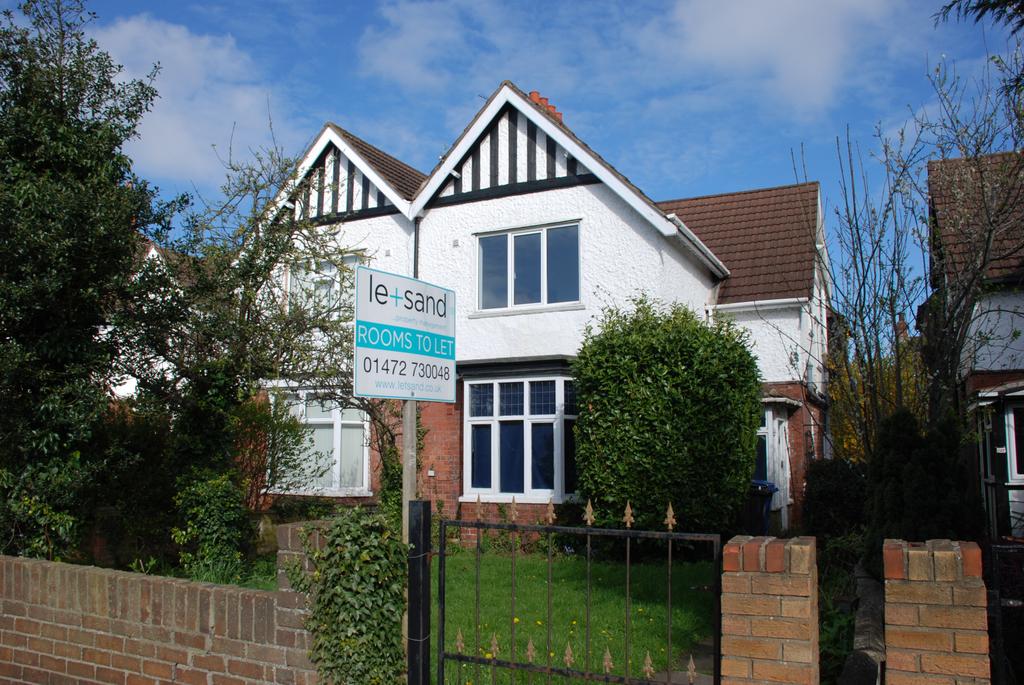 Weelsby Road - double room to let