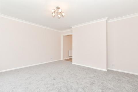3 Downs Road, Yalding, Maidstone, ME18 6JE