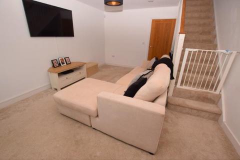 2 bedroom end of terrace house for sale, Florina Place, Grimsby DN33