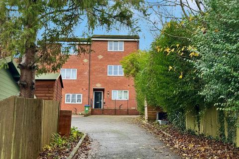 3 bedroom end of terrace house for sale, Valley Road, Newhaven