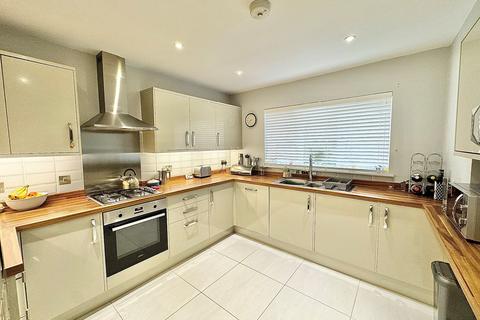 3 bedroom end of terrace house for sale, Valley Road, Newhaven