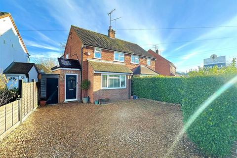 3 bedroom semi-detached house for sale, Carrington Crescent, Wendover HP22