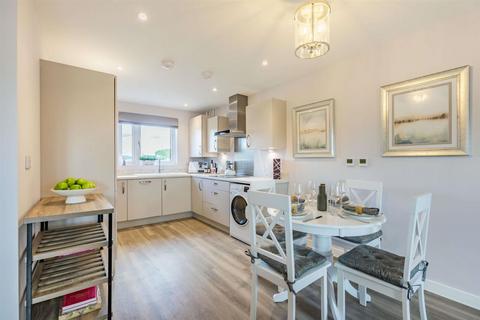 4 bedroom semi-detached house for sale, Severnbank Avenue, Newnham GL14