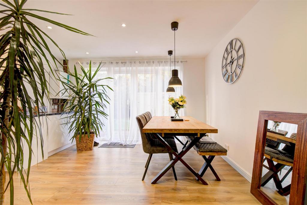 Dining Kitchen