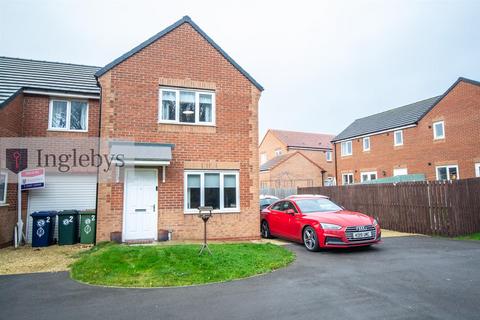 2 bedroom end of terrace house for sale, Middle Gill Close, Loftus, Saltburn-By-The-Sea