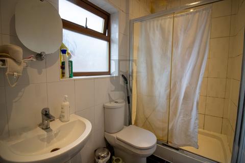 1 Beatty Road, Leicester, LE5 4AB