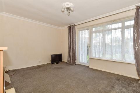 2 bedroom semi-detached bungalow for sale, Oakhurst Drive, Wickford, Essex