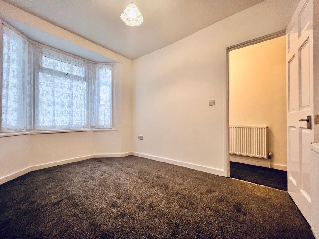 3 bed for rent in Chatham, Maxwellproperties.co.uk