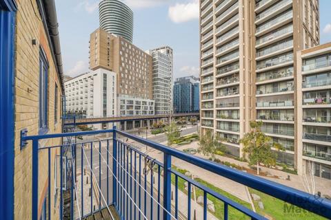 2 bedroom flat to rent, Peninsula Court, Canary Wharf, SE16