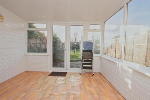 3 bedroom house for sale, Kenilworth Drive, Borehamwood