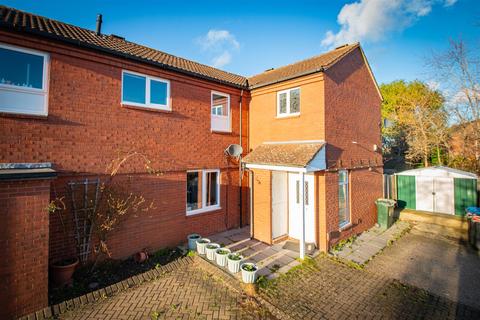 3 bedroom semi-detached house to rent, Lamport Court, Great Holm, Milton Keynes