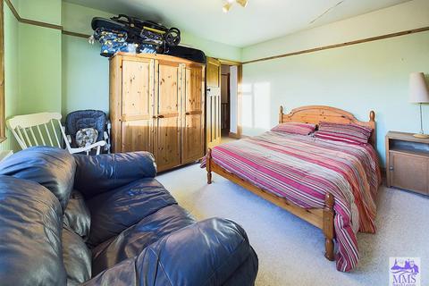 221 Cliffe Road, Rochester, ME2 3DL