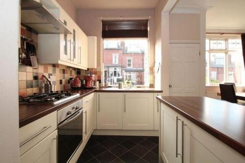 3 bedroom end of terrace house to rent, Pasture Crescent, Leeds, West Yorkshire, UK, LS7