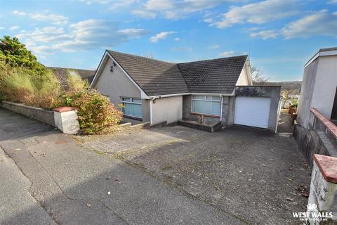 4 bedroom bungalow for sale, Scarrowscant Lane, Haverfordwest