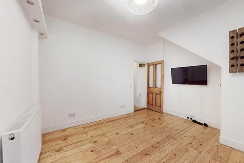 1 bedroom flat for sale, Offord Road, London