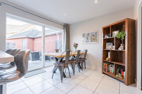 4 bedroom detached house for sale, Lurkins Crescent, Norwich