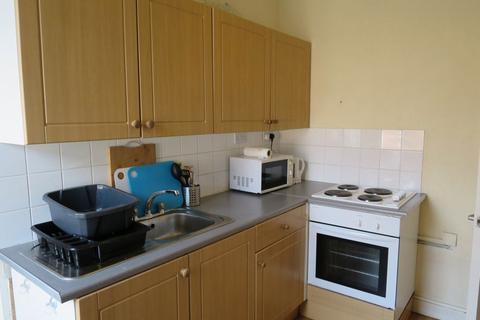 2 bedroom flat to rent, Cowley Road