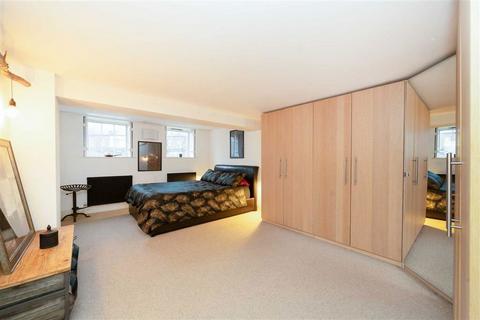 2 bedroom flat for sale, Cooper Road, London NW10