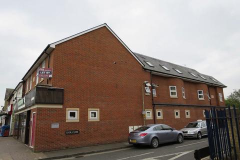 4 bedroom flat to rent, Cowely Road