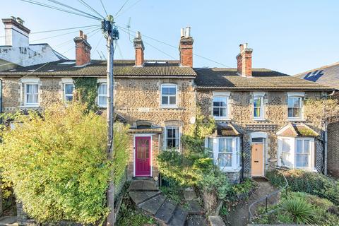 41 Denzil Road, Guildford, GU2 7NQ