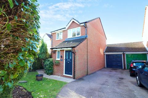 3 bedroom detached house for sale, Knights Templars Green, Stevenage, Hertfordshire, SG2