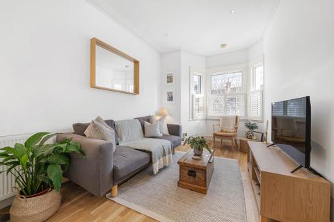 2 bedroom flat for sale, Ballater Road, SW2