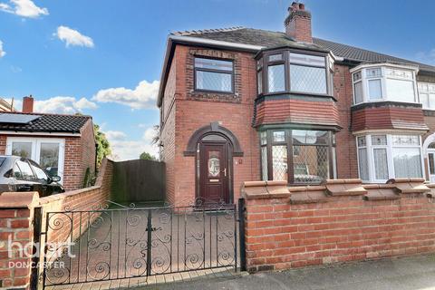 3 bedroom semi-detached house for sale, Thoresby Avenue, Belle Vue, Doncaster