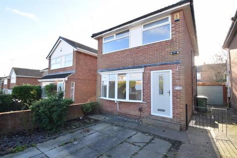 3 bedroom detached house to rent, The Sycamores, Wakefield WF4