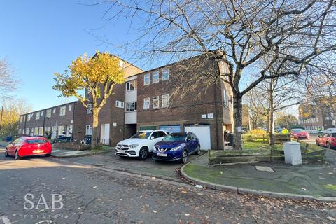 1 bedroom flat for sale, Paddock Close, Northolt, UB5