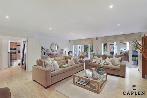 6 bedroom detached house for sale, Broadstrood, Loughton