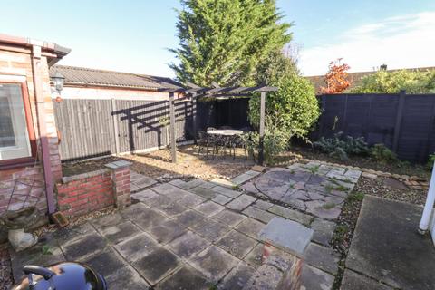 2 bedroom detached bungalow for sale, Fir Tree Road, Hayling Island