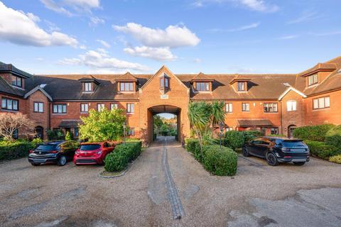 1 bedroom flat for sale, Meade Court, Walton on the Hill KT20