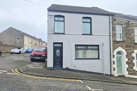 3 bedroom duplex for sale, Siloh Road, Swansea SA1