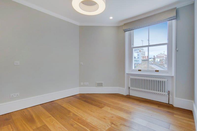 16 Bedroom 3-0.jpg