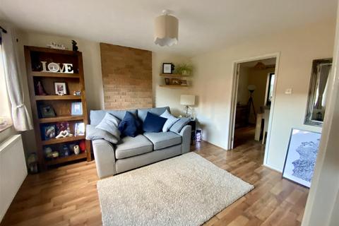 3 bedroom end of terrace house to rent, 32 Clayfield DriveMalvernWorcestershire