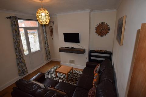 1 bedroom terraced house to rent, Cecil Road, Northampton NN2