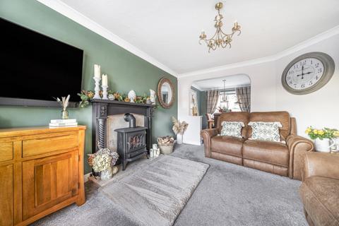 3 bedroom detached house for sale, Gisburn Grove, Forest Town, Mansfield, Nottinghamshire, NG19