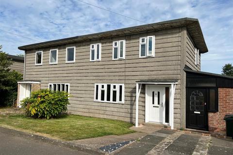 3 bedroom semi-detached house to rent, Regency Road, Malvern