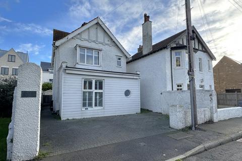 3 bedroom detached house for sale, Sandown Road, Deal, CT14