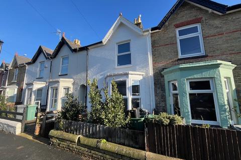 3 bedroom terraced house to rent, Arctic Road, Cowes, Isle Of Wight, PO31