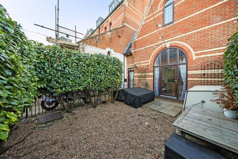 1 bedroom end of terrace house for sale, Godfrey Gardens, Chartham, Canterbury CT4