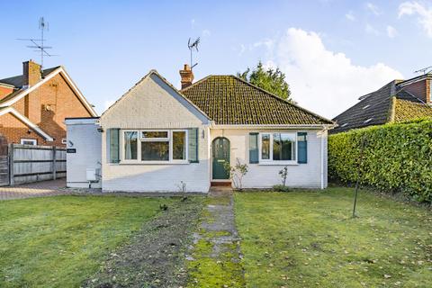 2 bedroom bungalow for sale, Moulsham Copse Lane, Yateley, Hampshire