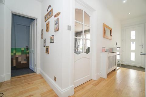 35 Andrew Drive, Clydebank, G81 1BU