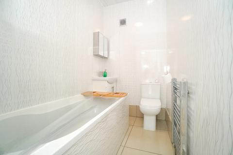 35 Andrew Drive, Clydebank, G81 1BU