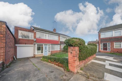 4 bedroom semi-detached house for sale, Wentworth Close, Felling, Gateshead, NE10