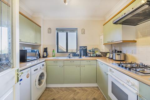 2 bedroom apartment for sale, Worcester Road, Sutton