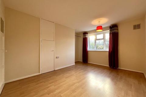 1 bedroom apartment to rent, Wardle Close, Stretford, Manchester