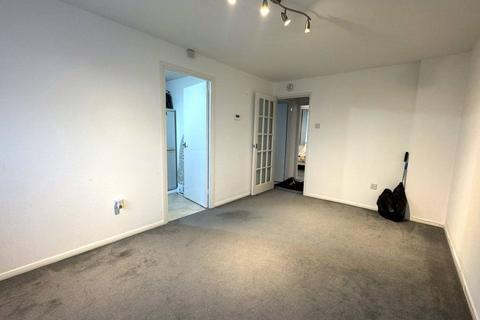 1 bedroom flat for sale, King George, , WD18